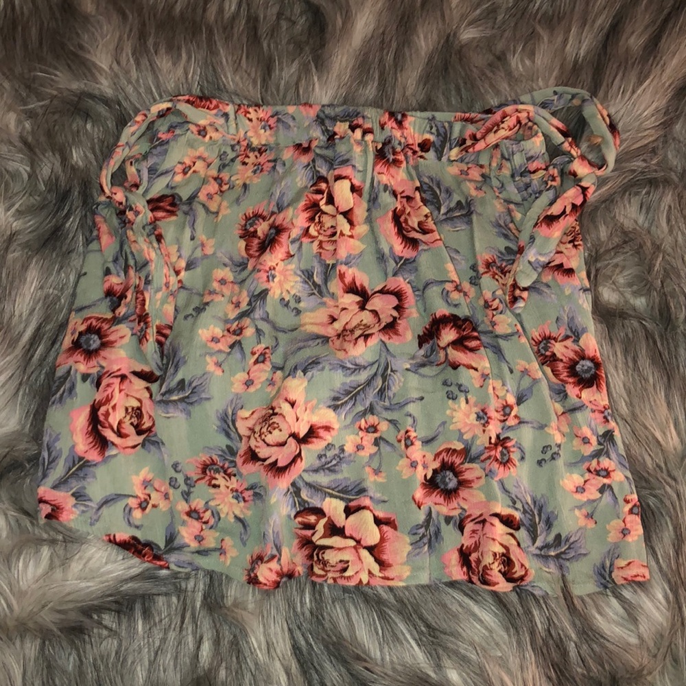 American Eagle crop too